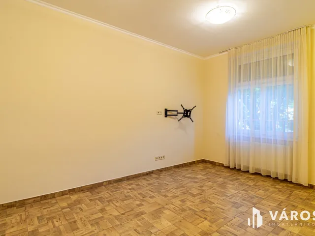 Kiadó lakás Szeged, Móraváros 75 nm