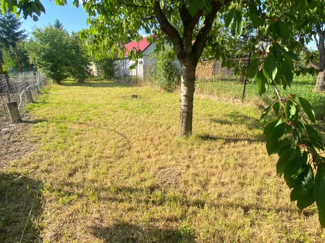 Eladó telek Komárom 1145 nm