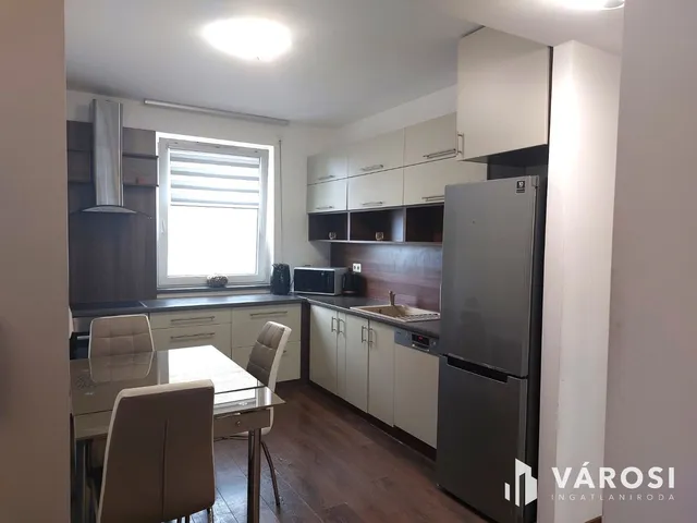 Eladó lakás Debrecen, Epreskert 95 nm