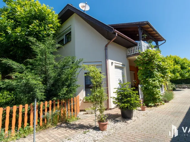 Eladó ház Siófok, Belváros 200 nm