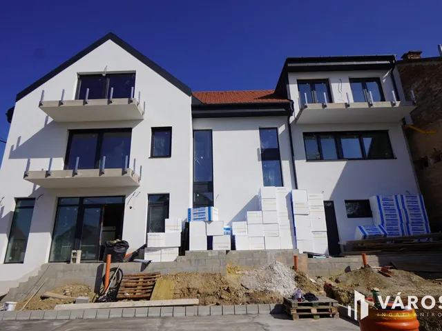 Kiadó kereskedelmi és ipari ingatlan Budaörs 265 nm