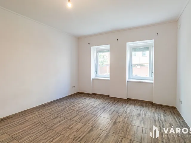 Eladó lakás Szeged, Móraváros 29 nm
