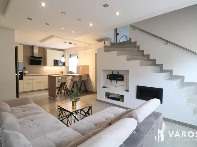 Eladó lakás Szeged, Petőfitelep 108 nm