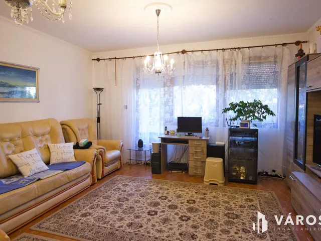 Eladó ház Hódmezővásárhely 180 nm
