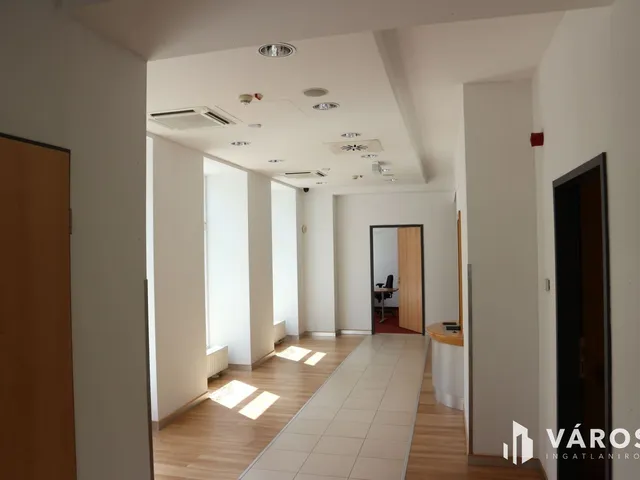 Kiadó kereskedelmi és ipari ingatlan Körmend 203 nm
