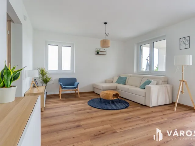 Eladó lakás Balatonföldvár 120 nm