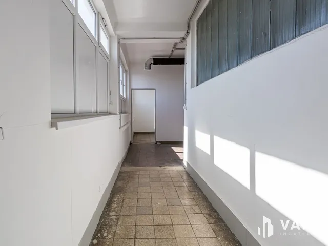 Kiadó kereskedelmi és ipari ingatlan Budapest XXI. kerület, Gyártelep 46 nm