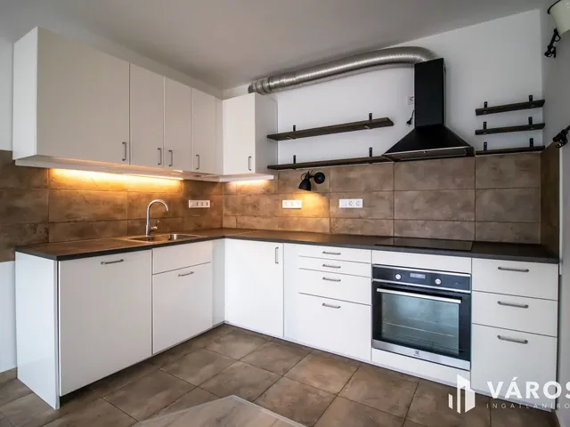 Eladó lakás Székesfehérvár 68 nm