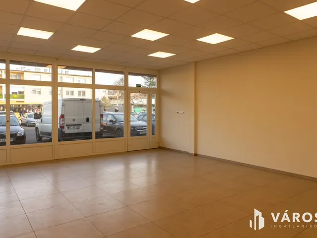Kiadó kereskedelmi és ipari ingatlan Mohács 60 nm