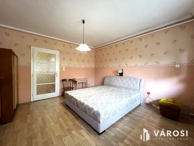 Eladó lakás Gyula, Magyarváros 113 nm