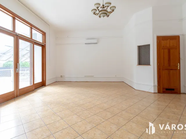 Kiadó kereskedelmi és ipari ingatlan Budapest VIII. kerület, Tisztviselőtelep 330 nm