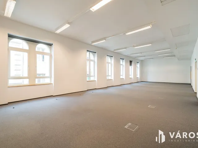 Kiadó kereskedelmi és ipari ingatlan Budapest VI. kerület 232 nm