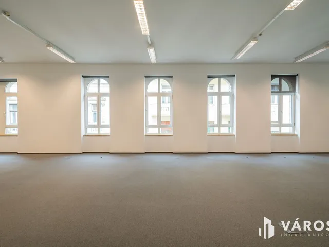 Kiadó kereskedelmi és ipari ingatlan Budapest VI. kerület 232 nm