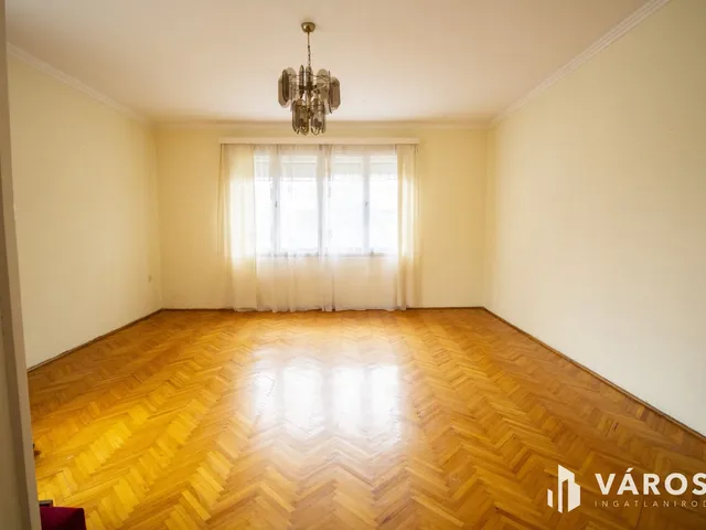 Eladó ház Gyula 190 nm