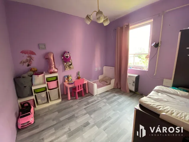 Eladó ház Komárom 93 nm