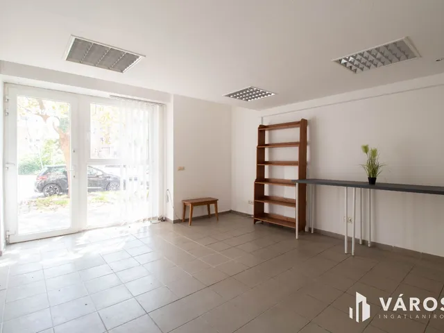 Kiadó kereskedelmi és ipari ingatlan Budapest IX. kerület 60 nm