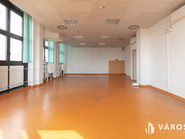 Kiadó kereskedelmi és ipari ingatlan Budapest XXI. kerület 132 nm