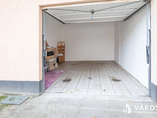 Eladó garázs Szeged, Újszeged 19 nm