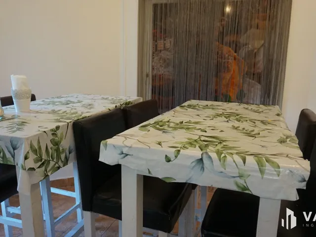 Eladó kereskedelmi és ipari ingatlan Forráskút 36 nm