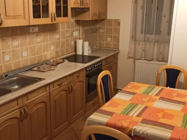 Kiadó lakás Debrecen, Belváros 52 nm