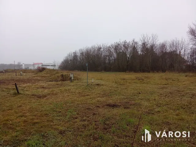 Eladó telek Sárvár 732 nm