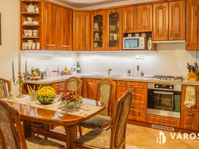 Eladó lakás Szeged, Rókus 62 nm