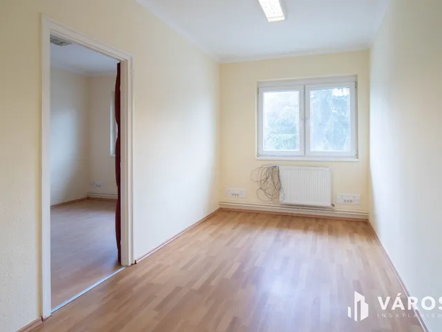 Kiadó kereskedelmi és ipari ingatlan Budapest XVII. kerület, Rákoscsaba 23 nm