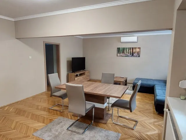 Kiadó lakás Debrecen, Nagyerdő 92 nm