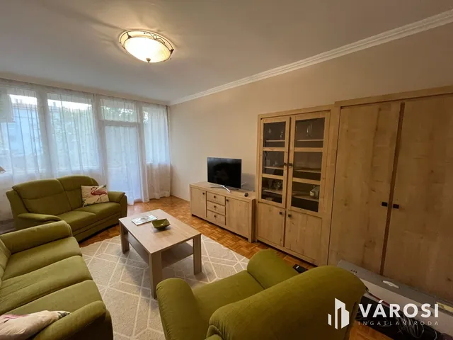 Kiadó lakás Debrecen, Nagyerdő 71 nm