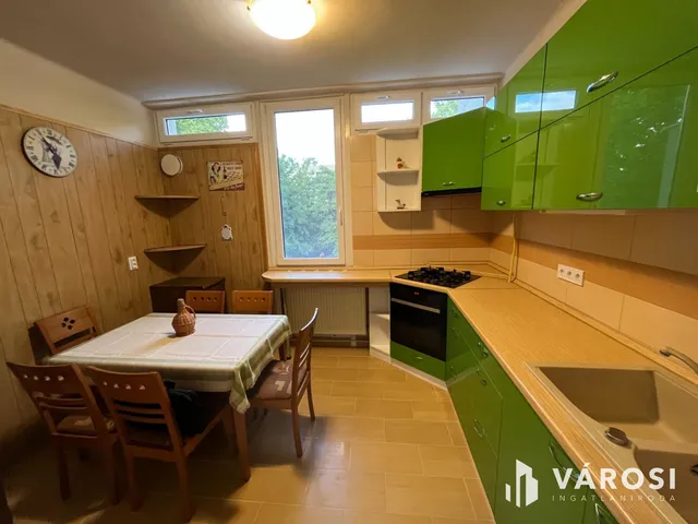 Kiadó lakás Debrecen, Nagyerdő 71 nm