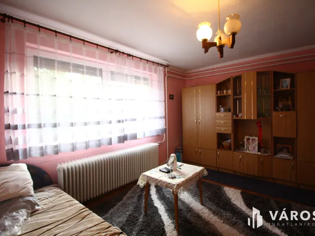 Eladó ház Forráskút 150 nm