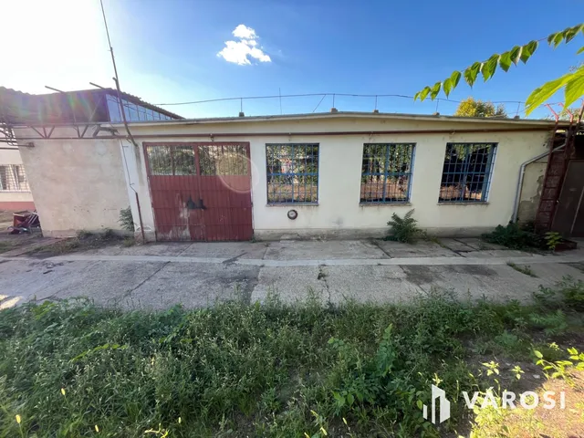 Eladó kereskedelmi és ipari ingatlan Debrecen, Belváros 265 nm