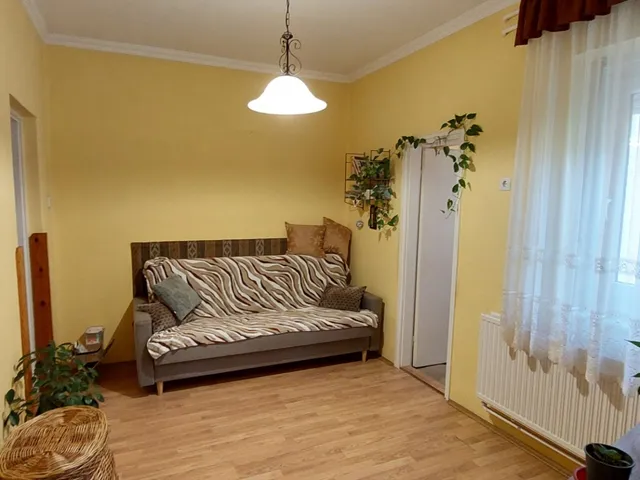 Eladó ház Hajdúhadház 78 nm