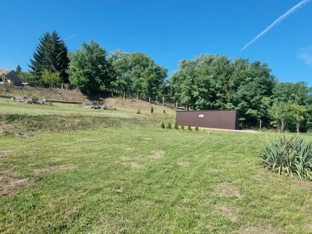 Eladó telek Hosszúvölgy 1612 nm