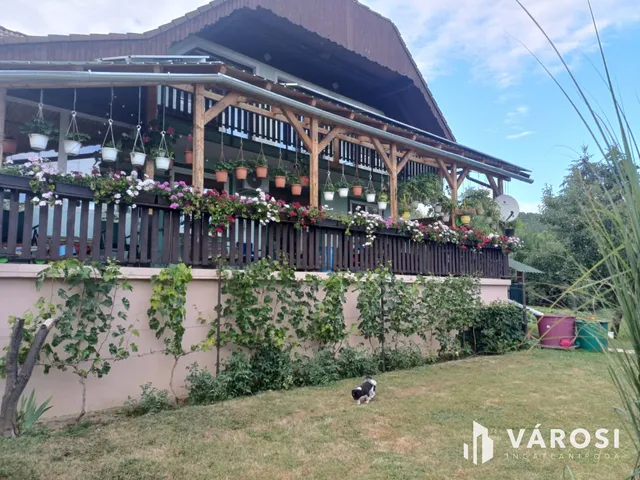 Eladó ház Bakonybél 260 nm