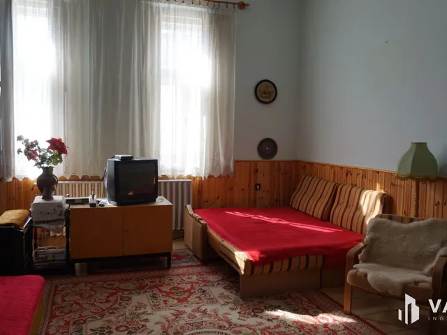 Eladó ház Hódmezővásárhely 240 nm