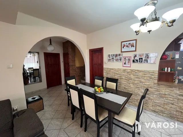 Eladó ház Bocskaikert 170 nm