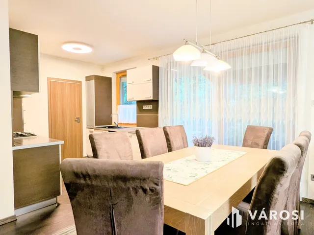 Kiadó ház Békéscsaba, Belváros 110 nm