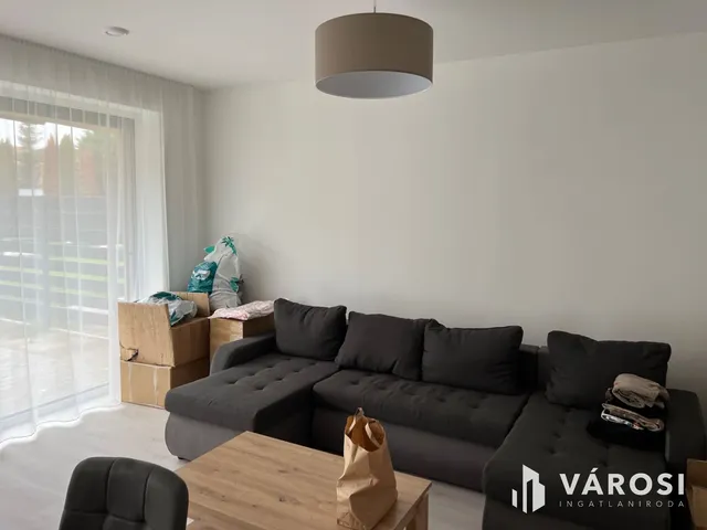 Kiadó ház Debrecen, Kertváros 148 nm
