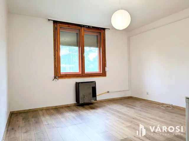 Eladó lakás Békéscsaba, Belváros 38 nm