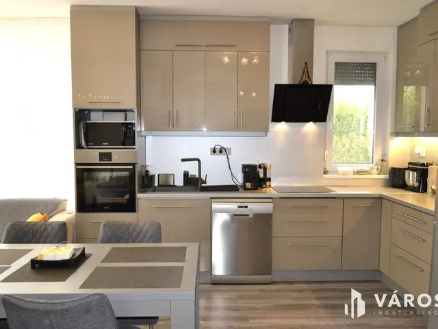 Eladó lakás Balatonfüred 144 nm