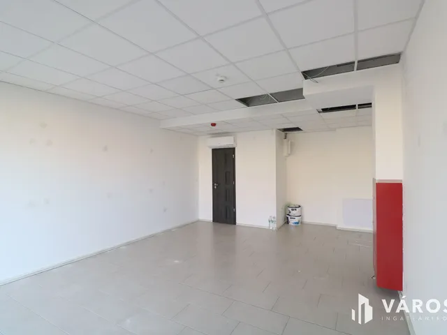 Kiadó kereskedelmi és ipari ingatlan Szeged, Móraváros 35 nm