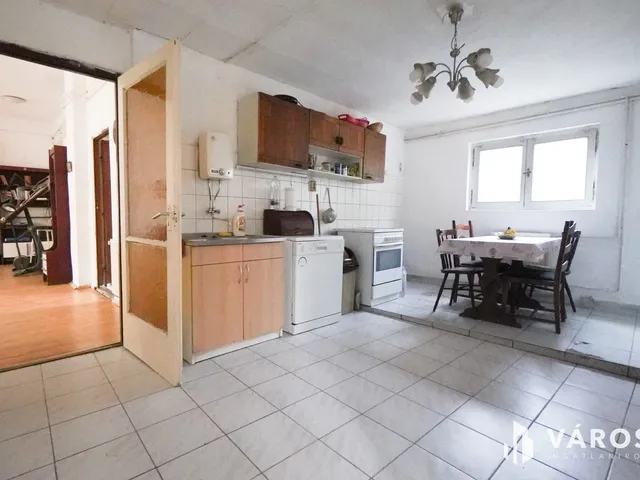 Eladó ház Vecsés 205 nm