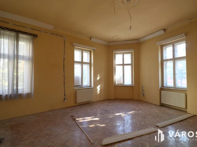 Eladó lakás Szeged, Rókus 95 nm