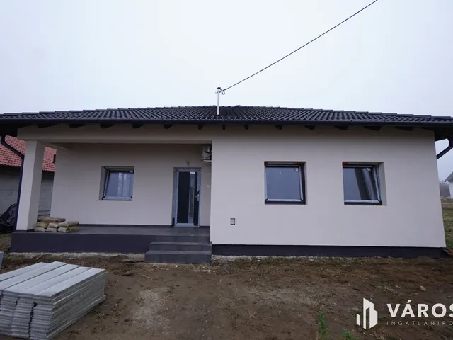 Eladó ház Galgahévíz 122 nm