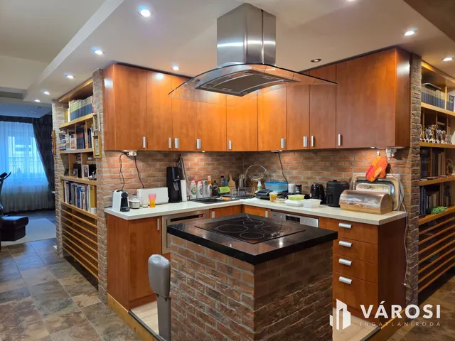 Eladó lakás Győr, Belváros 88 nm