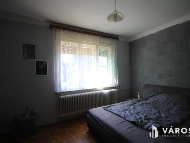 Eladó ház Perenye 200 nm