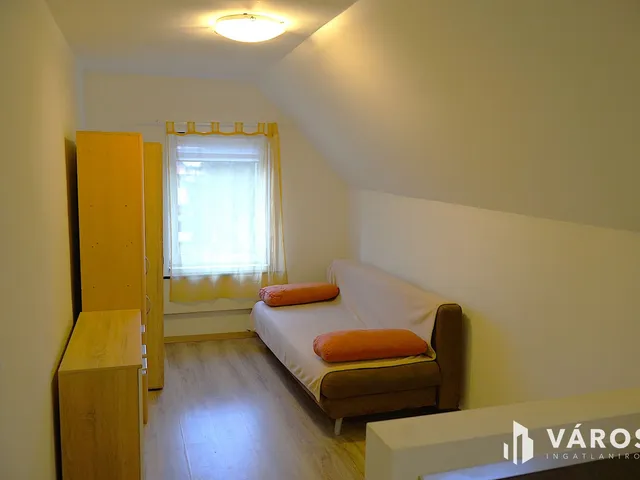 Kiadó lakás Győr, Nádorváros 15 nm