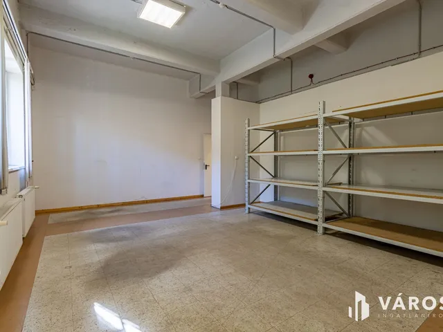 Kiadó kereskedelmi és ipari ingatlan Budapest XXI. kerület, Gyártelep 103 nm