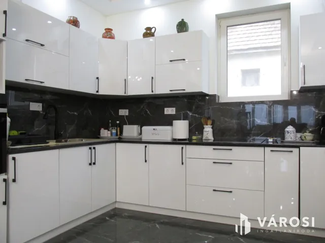 Eladó ház Tereske 212 nm